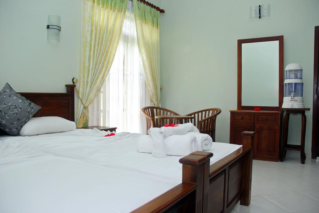 Methira Villa Aluthgama Habitación foto